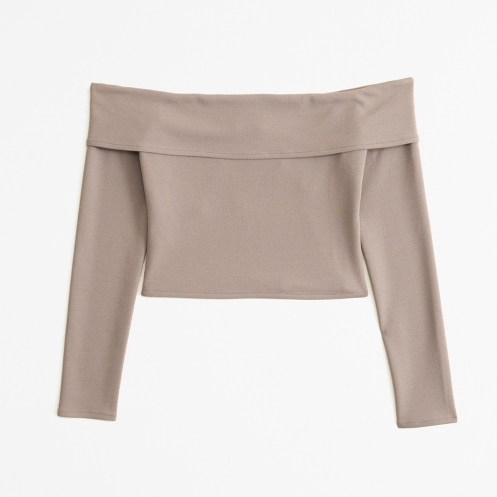 NWT - Abercrombie and Fitch off the shoulder top - size Large